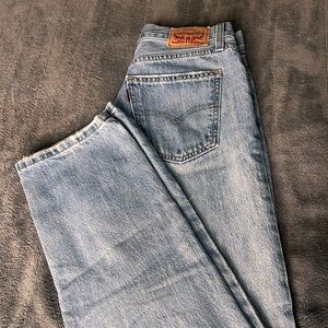 Levi's Low Pro Straight Jeans